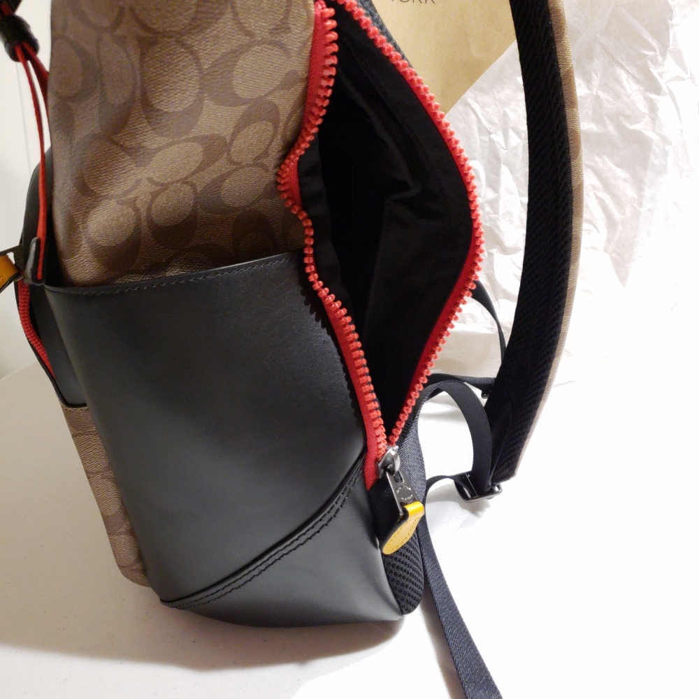Coach Men's Backpack Tan Signature Terrain Large - Picture 7 of 7